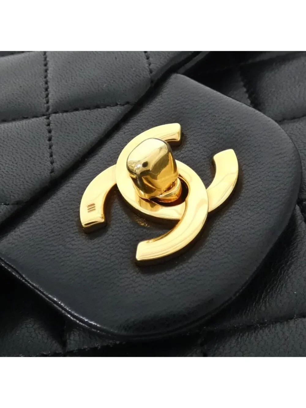 Chanel Vintage Shoulder